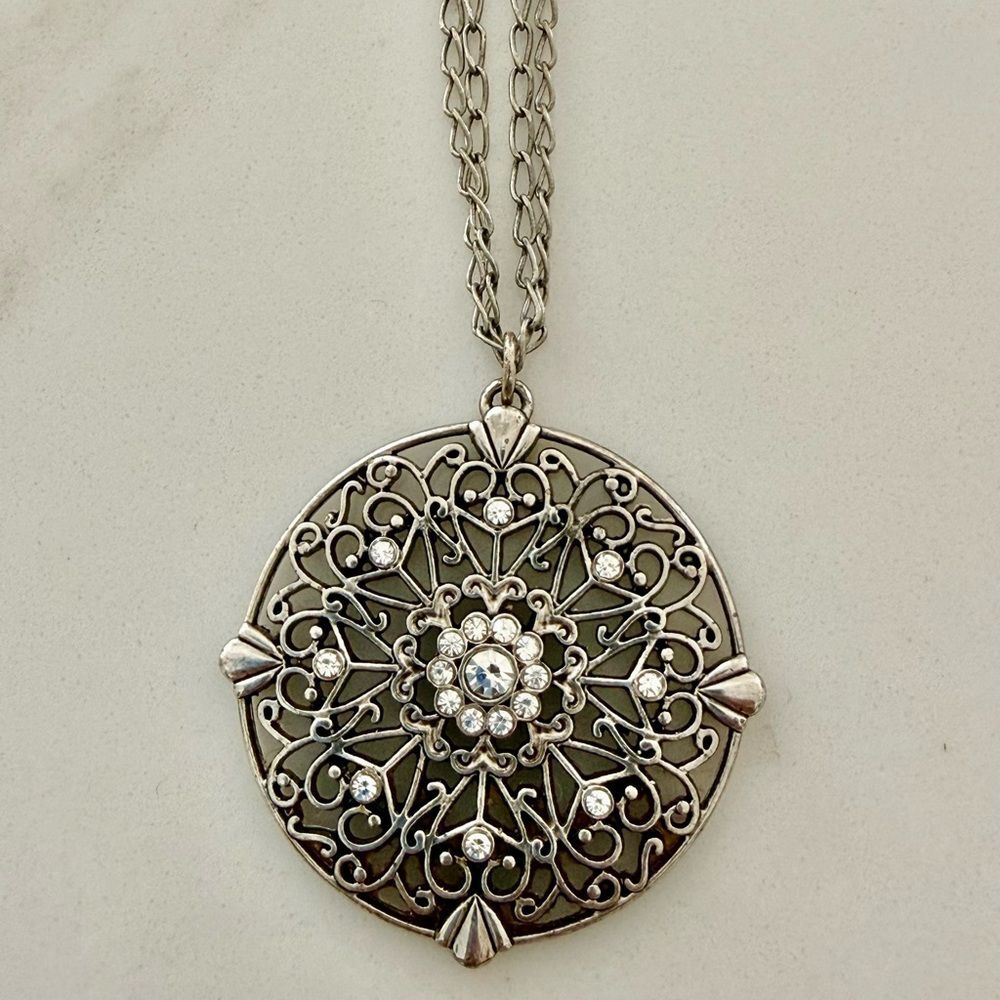 1987 AERO Silver Tone necklace